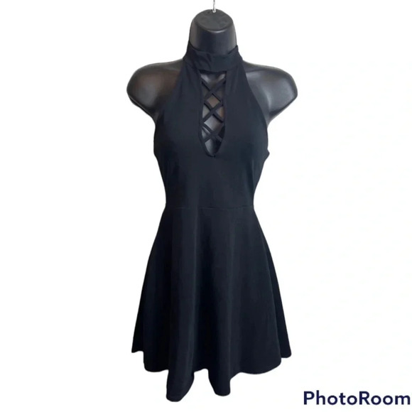 VINTAGE Express crisscross halter skater dress. Crisscross design in front. - Picture 1 of 10